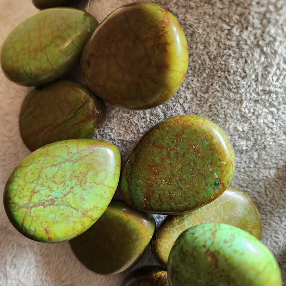 GENUINE Multi teardrop Gaspeite Heavy Necklace extremely Rare!! - Picture 3 of 7